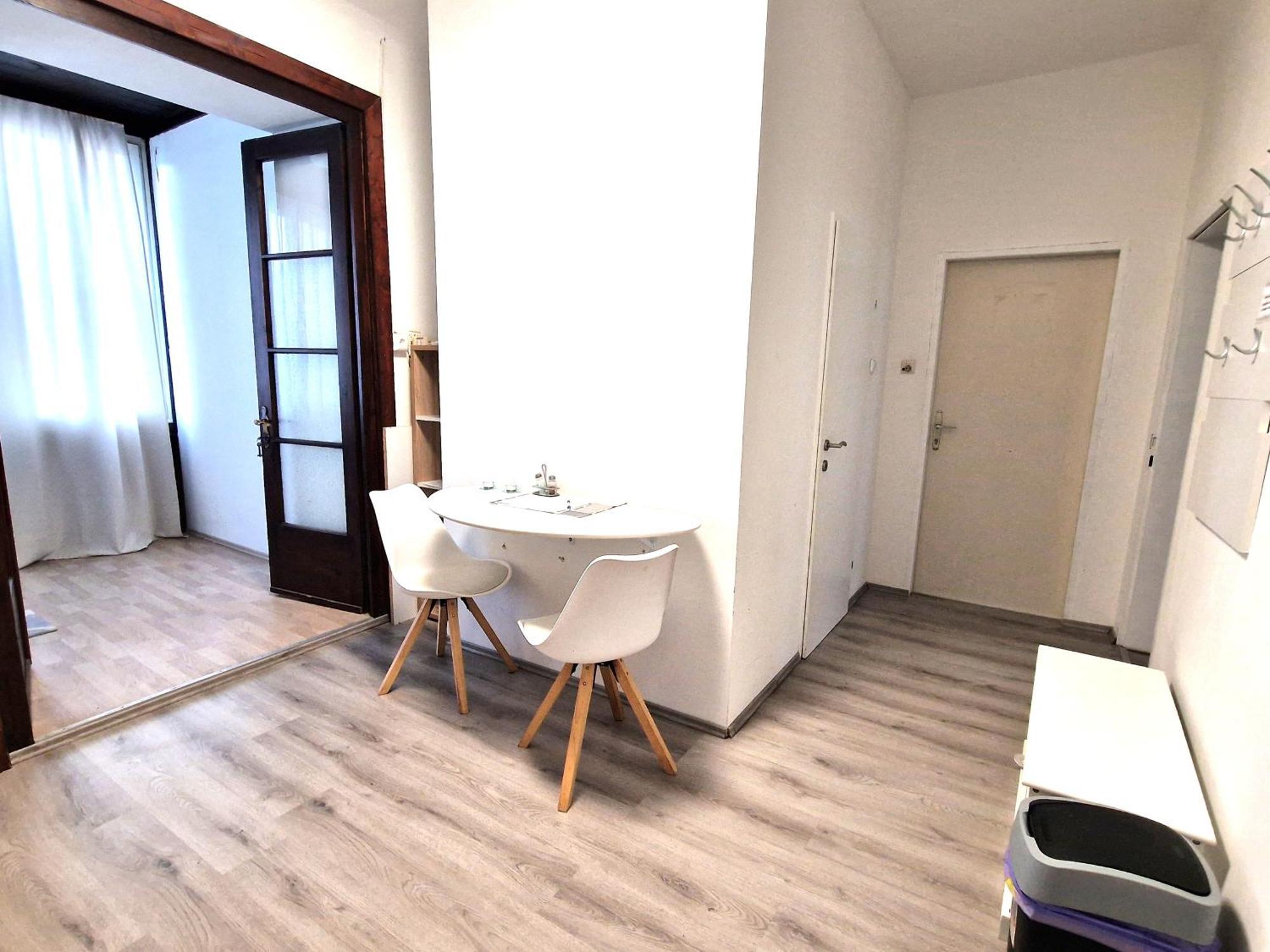 Gudzevic Ferien Unterkuenfte A 4 Apartment Gloggnitz Exterior photo